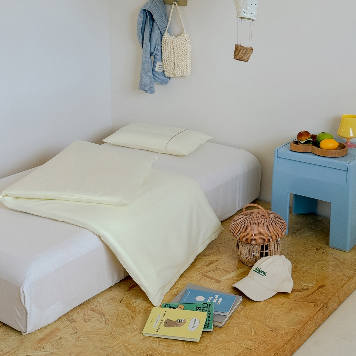 91家纺网 家纺一手货源 找家纺 喜多兔儿童家纺 2025新款小美好13372纯棉绣花幼儿园被子三件套多件套 黄色美好小狮子