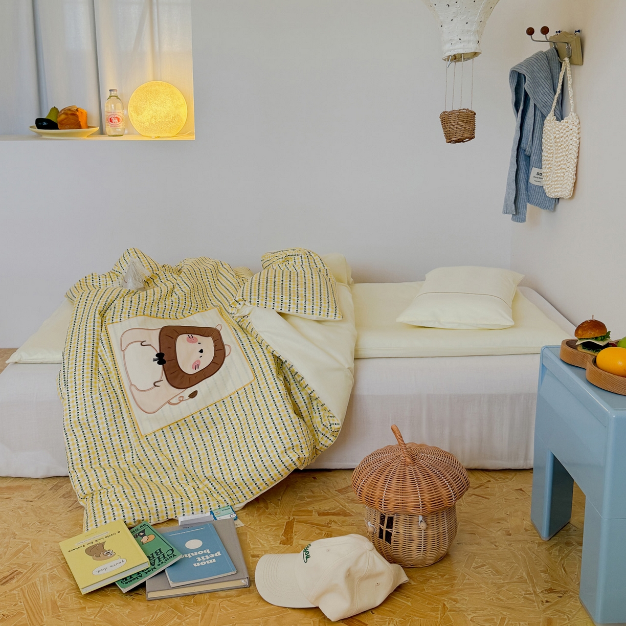 91家纺网 家纺一手货源 找家纺 喜多兔儿童家纺 2025新款小美好13372纯棉绣花幼儿园被子三件套多件套 黄色美好小狮子