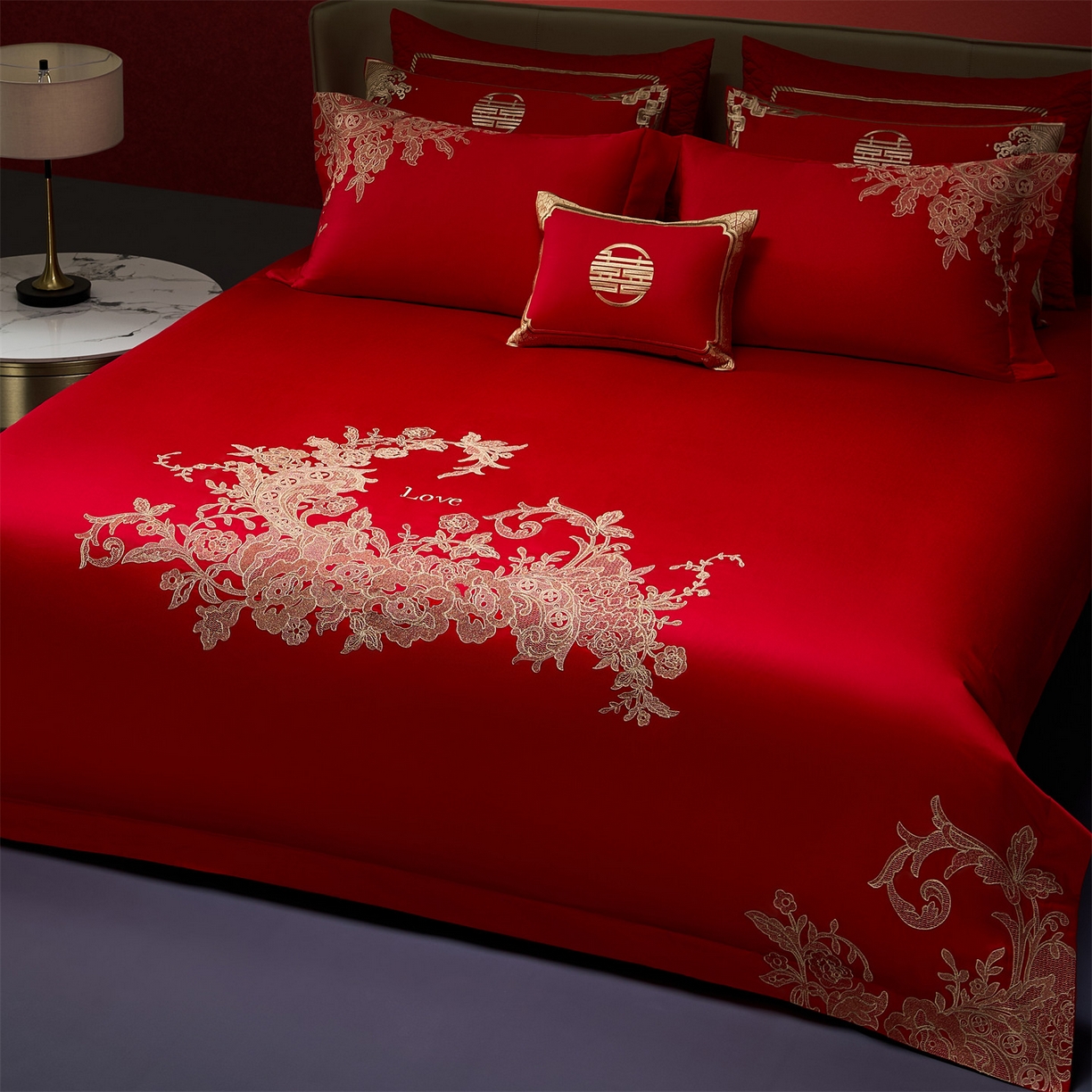 91家纺网 家纺一手货源 找家纺 美娘阁 2025新款长绒棉全棉贡缎提花款新中式古典韵味精美刺绣婚庆四件套-系列三 花卉款-华庭至爱-金