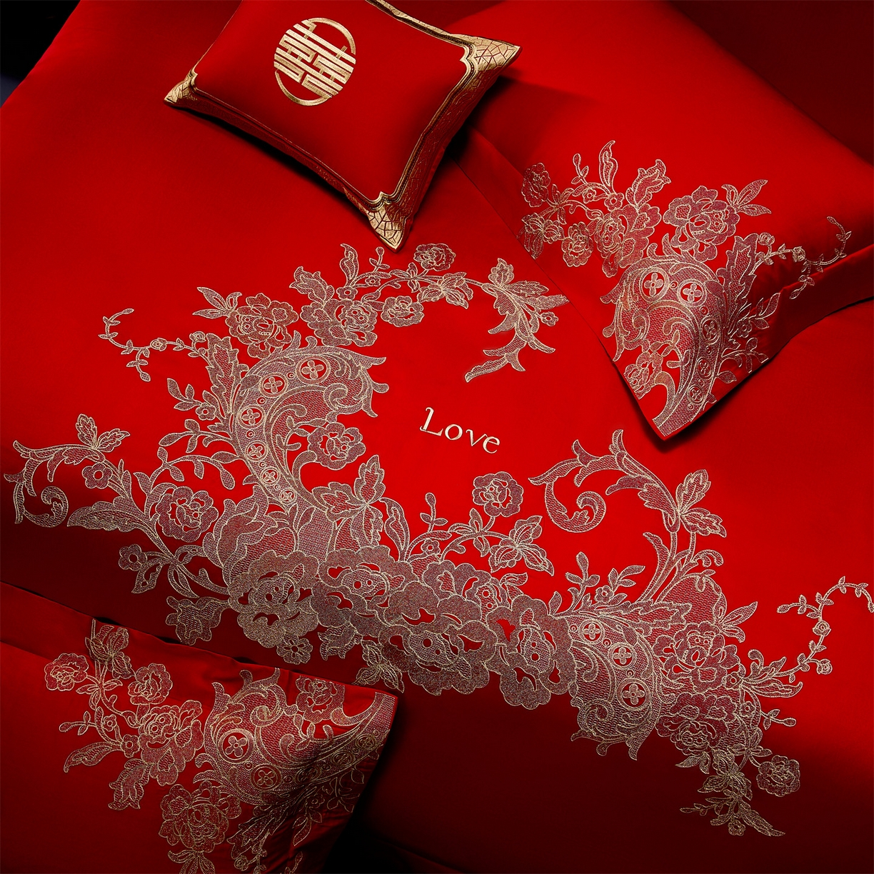 91家纺网 家纺一手货源 找家纺 美娘阁 2025新款长绒棉全棉贡缎提花款新中式古典韵味精美刺绣婚庆四件套-系列三 花卉款-华庭至爱-金