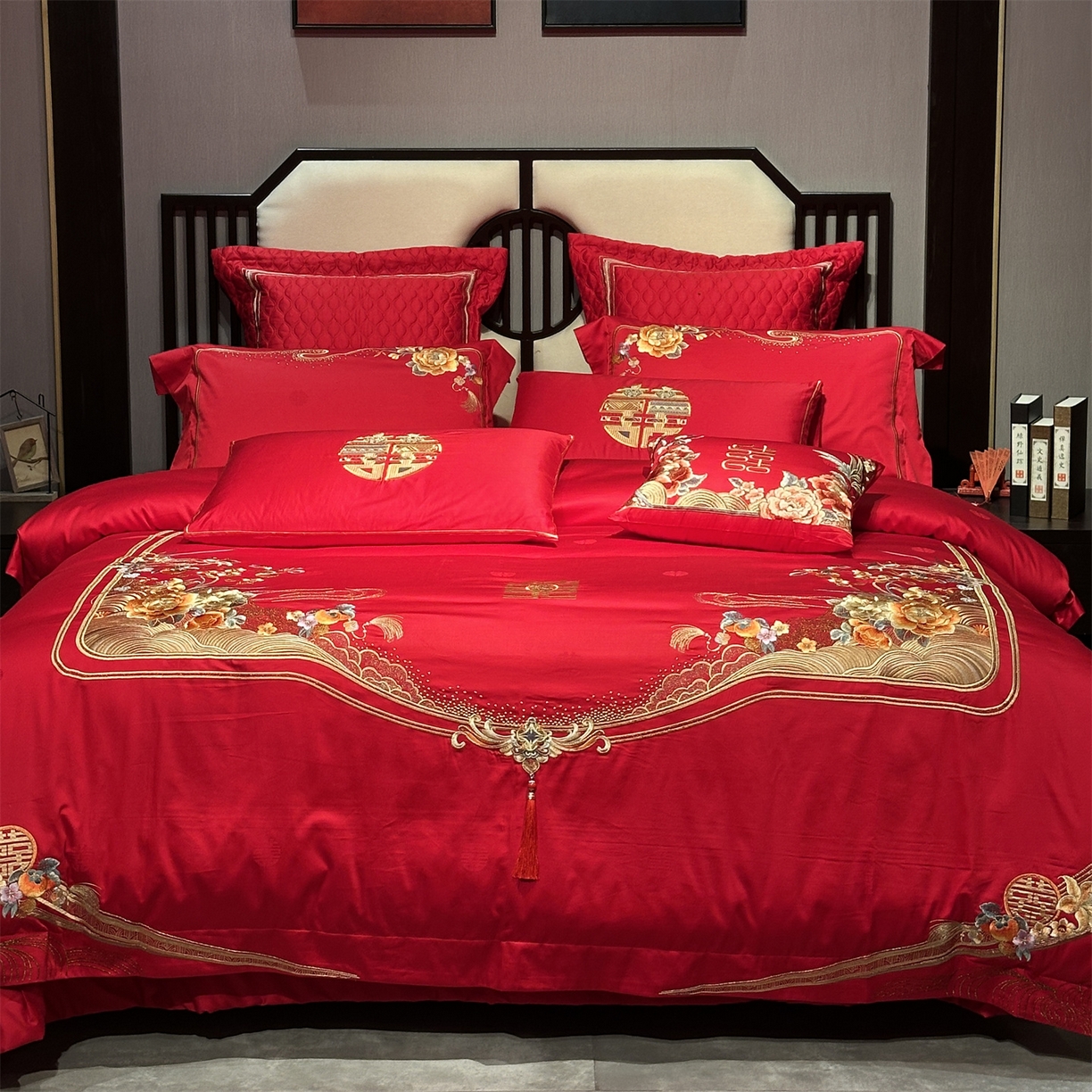 91家纺网 家纺一手货源 找家纺 美娘阁 2025新款长绒棉全棉贡缎提花款新中式古典韵味精美刺绣婚庆四件套-系列三 花卉款-锦绣江山