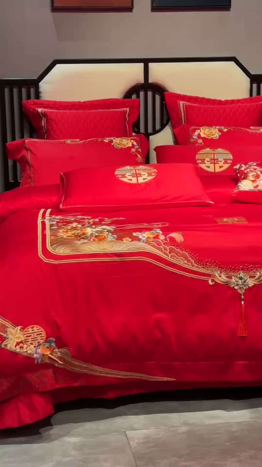 91家纺网 家纺一手货源 找家纺 美娘阁 2025新款长绒棉全棉贡缎提花款新中式古典韵味精美刺绣婚庆四件套-系列三 花卉款-锦绣江山