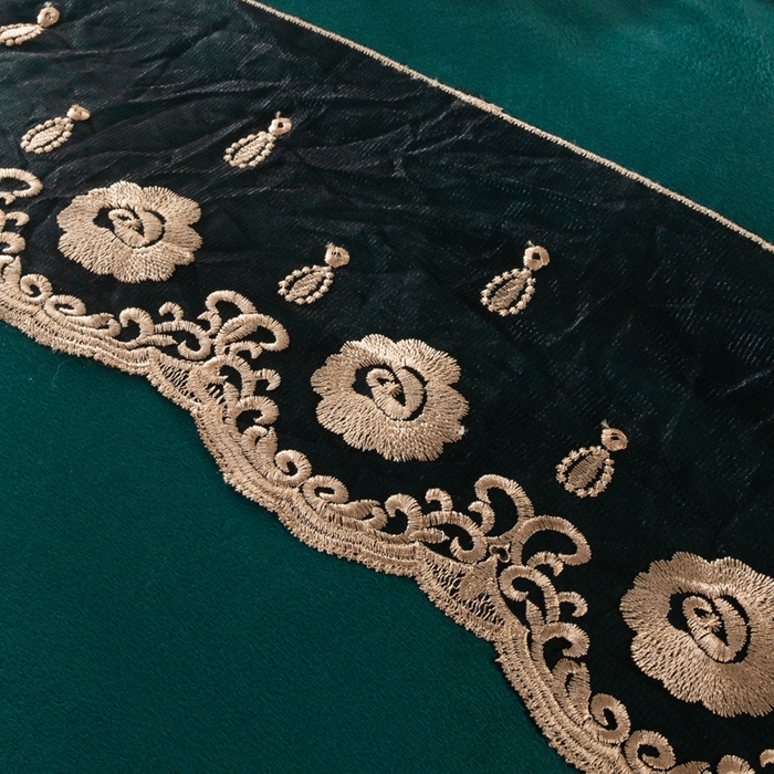 91家纺网 家纺一手货源 找家纺 能好家纺 2025新款蕾丝工艺水晶绒夹棉床裙 墨绿