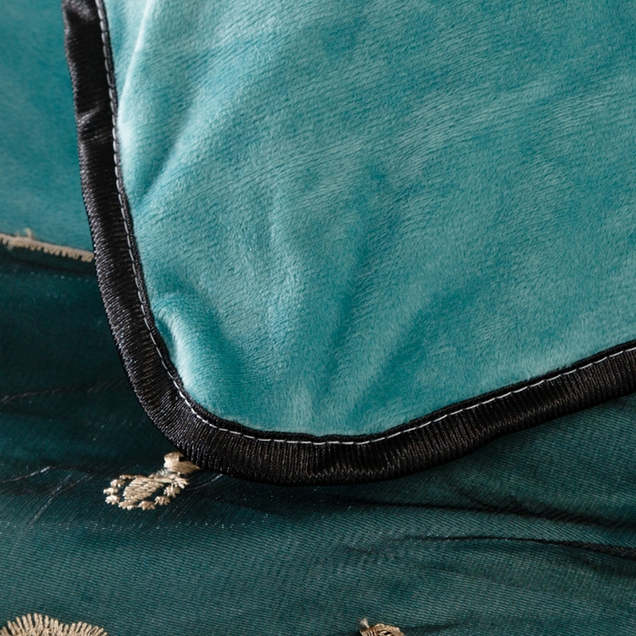 91家纺网 家纺一手货源 找家纺 （总）能好家纺 2025新款蕾丝工艺水晶绒夹棉床裙