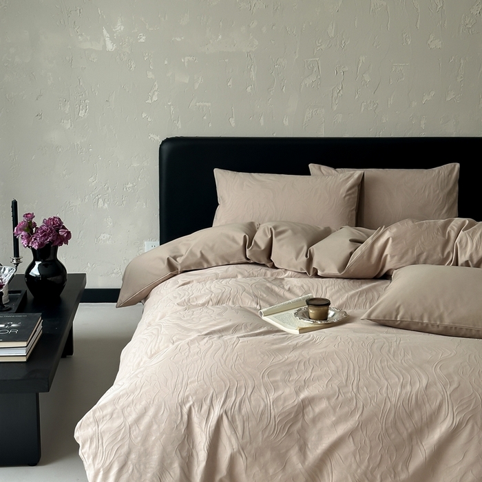 91家纺网 家纺一手货源 找家纺 （总）玉宇阁家居 2025新款100S色织空气大提花全棉纯棉长绒棉四件套-雨雾100S