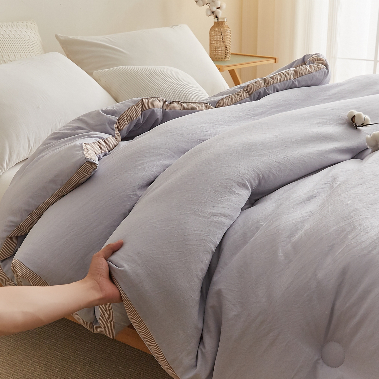 91家纺网 家纺一手货源 找家纺 帕芬鸟家纺 2025新款51%立体款棉花被 被子被芯 灰卡条