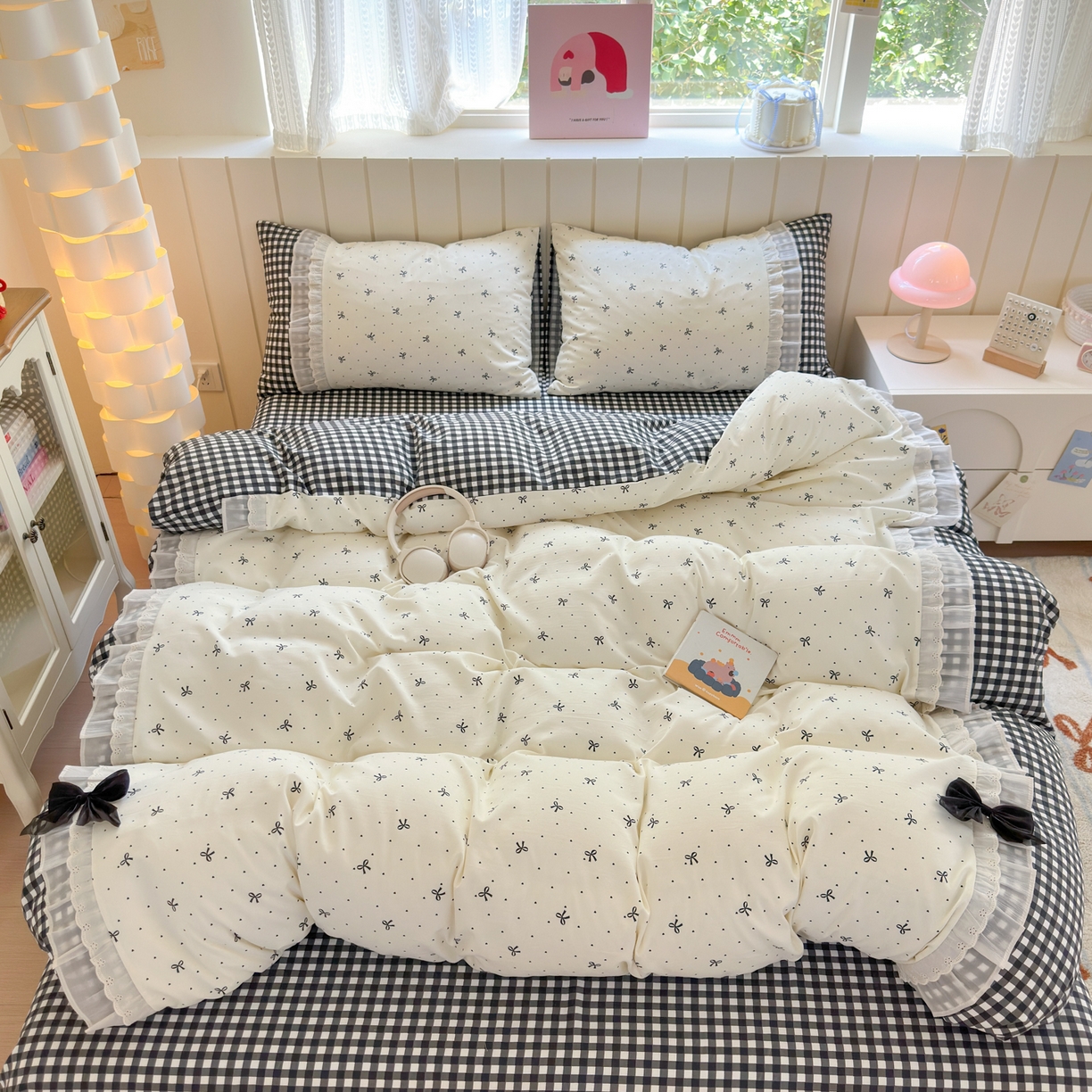 91家纺网 家纺一手货源 找家纺 一霖家纺 2025新款高克重云朵棉韩系小清新蝴蝶结四件套 波点蝴蝶结黑