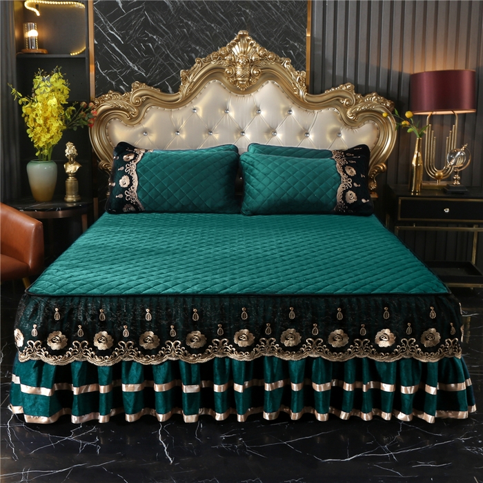 91家纺网 家纺一手货源 找家纺 能好家纺 2025新款亲肤舒适水晶绒夹棉床裙款系列四件套 墨绿