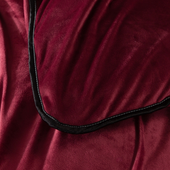 91家纺网 家纺一手货源 找家纺 能好家纺 2025新款亲肤舒适水晶绒夹棉床裙款系列四件套 酒红