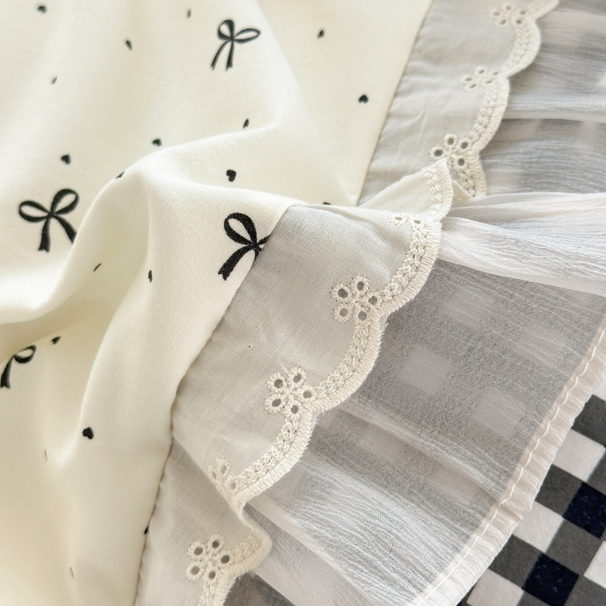 91家纺网 家纺一手货源 找家纺 一霖家纺 2025新款高克重云朵棉韩系小清新蝴蝶结四件套 波点蝴蝶结黑