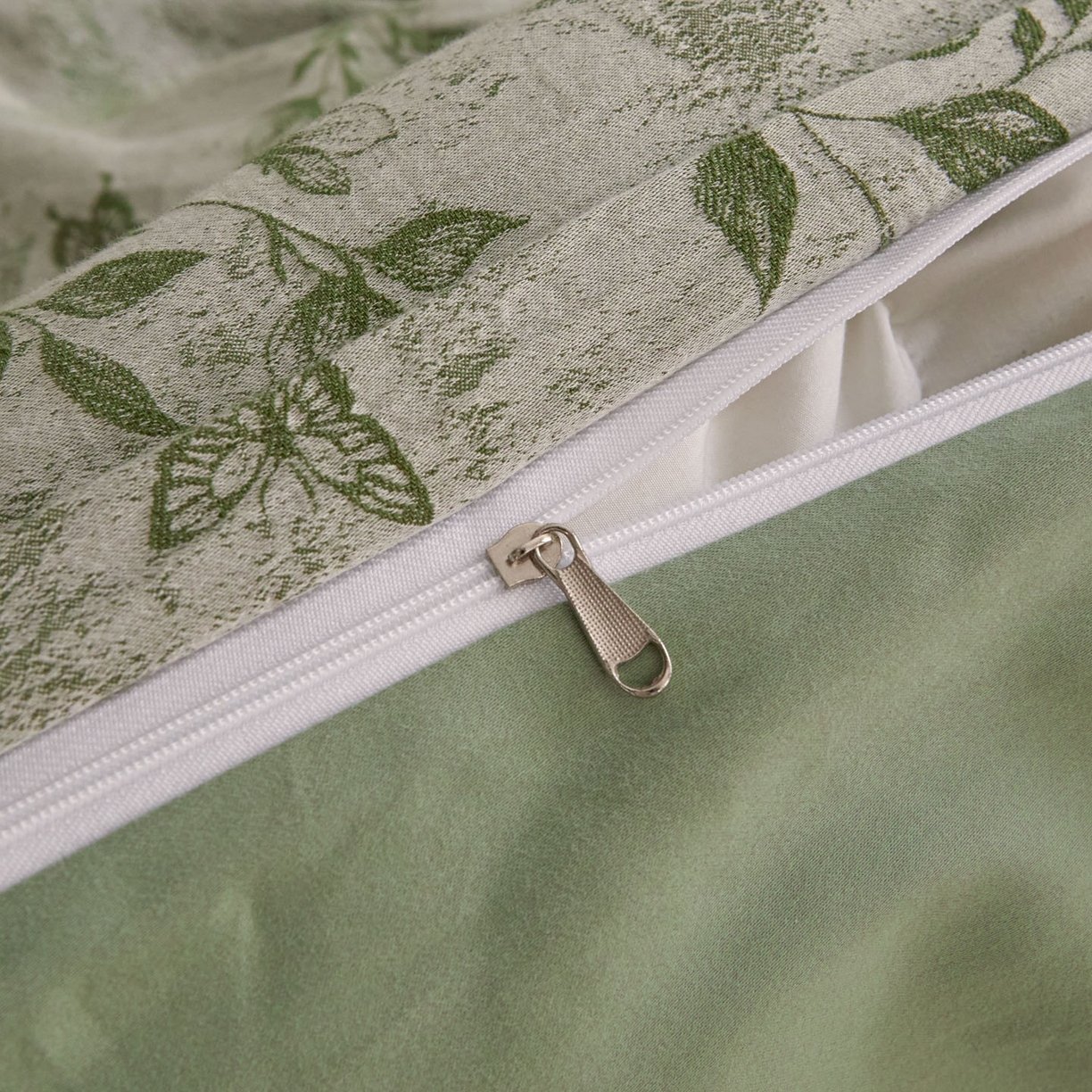 91家纺网 家纺一手货源 找家纺 ab家纺 2025新款全棉提花磨毛四件套-花雨漫漫 花雨漫漫-绿