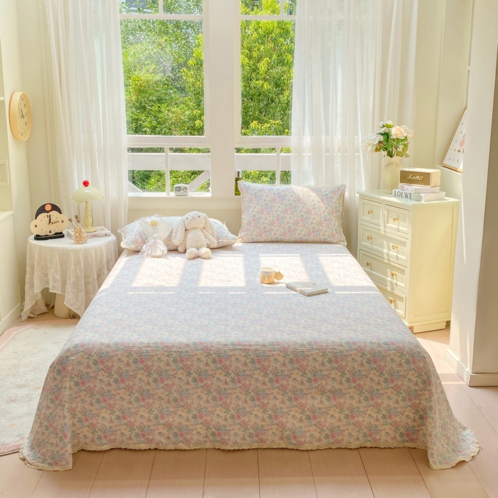 91家纺网 家纺一手货源 找家纺 （总）欧尚 2025新款云感双层纱针织棉印花母婴级超柔裸睡级床单三件套