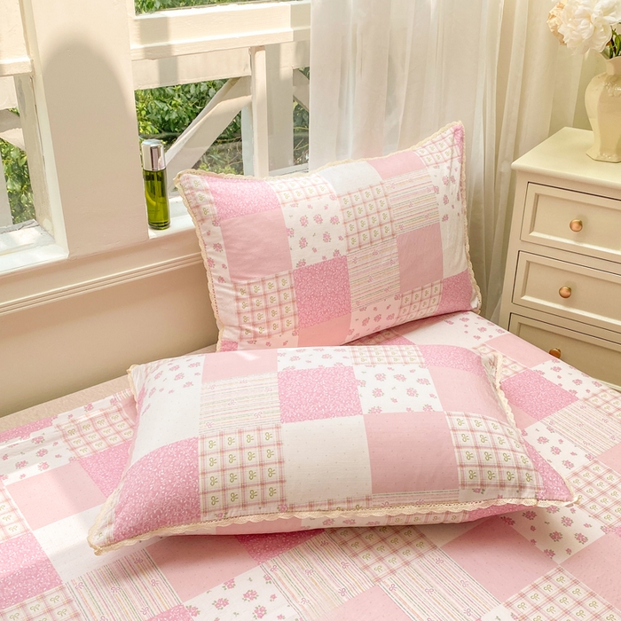 91家纺网 家纺一手货源 找家纺 欧尚 2025新款云感双层纱针织棉印花母婴级超柔裸睡级床单三件套 春日粉