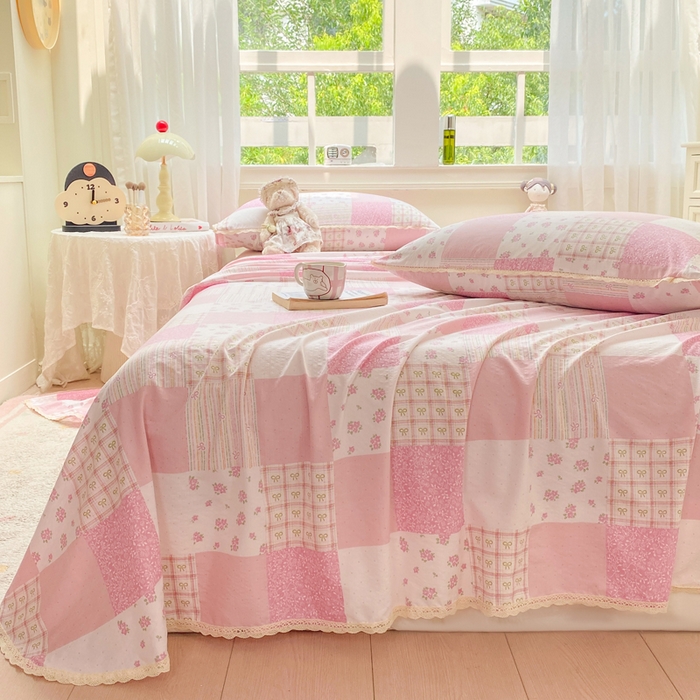 91家纺网 家纺一手货源 找家纺 欧尚 2025新款云感双层纱针织棉印花母婴级超柔裸睡级床单三件套 春日粉