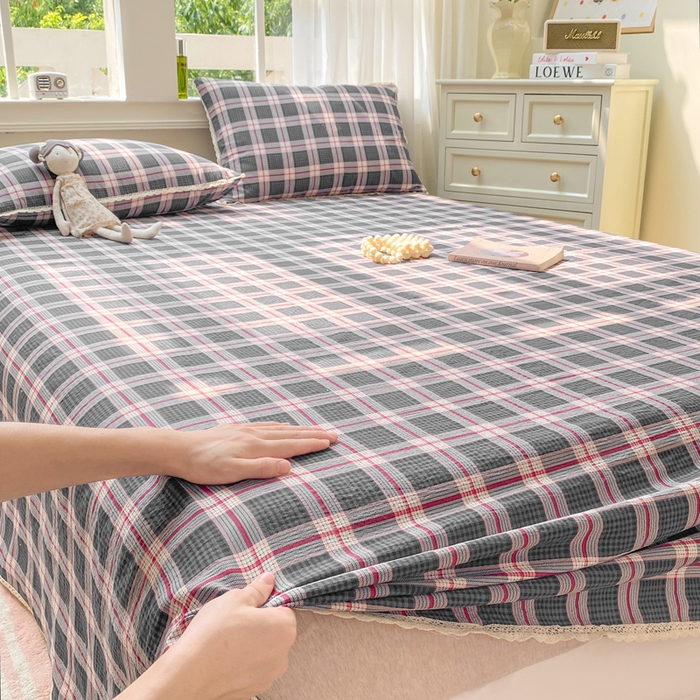 91家纺网 家纺一手货源 找家纺 欧尚 2025新款云感双层纱针织棉印花母婴级超柔裸睡级床单三件套 幻夜