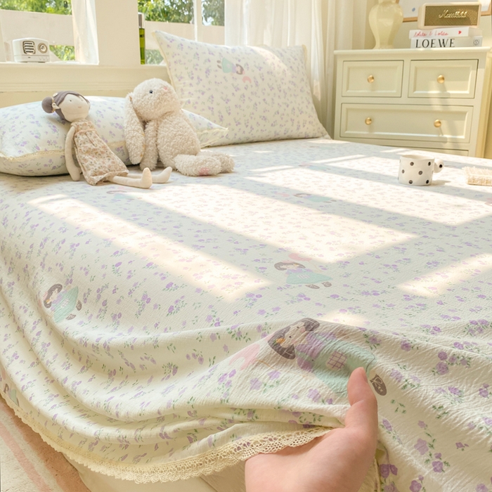 91家纺网 家纺一手货源 找家纺 欧尚 2025新款云感双层纱针织棉印花母婴级超柔裸睡级床单三件套 梦境之间