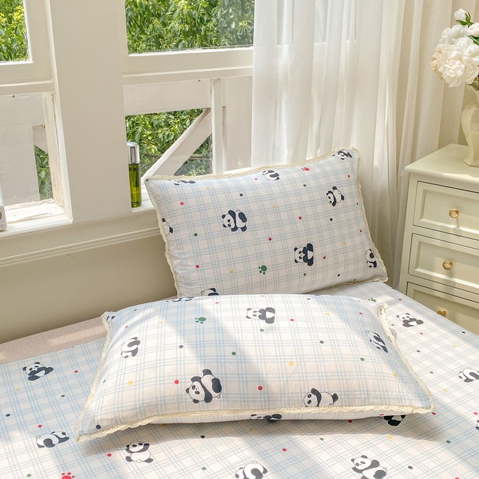 91家纺网 家纺一手货源 找家纺 欧尚 2025新款云感双层纱针织棉印花母婴级超柔裸睡级床单三件套 软软熊猫