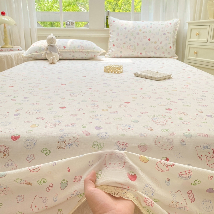 91家纺网 家纺一手货源 找家纺 欧尚 2025新款云感双层纱针织棉印花母婴级超柔裸睡级床单三件套 甜品猫