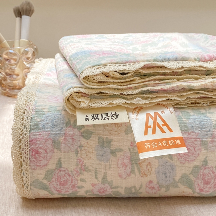 91家纺网 家纺一手货源 找家纺 欧尚 2025新款云感双层纱针织棉印花母婴级超柔裸睡级床单三件套 童话花岛