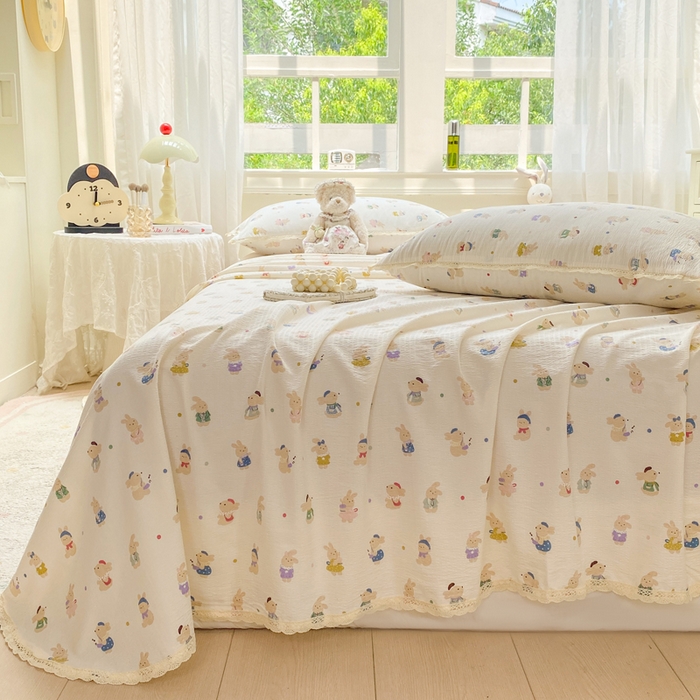 91家纺网 家纺一手货源 找家纺 欧尚 2025新款云感双层纱针织棉印花母婴级超柔裸睡级床单三件套 兔子集合