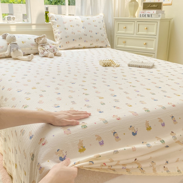 91家纺网 家纺一手货源 找家纺 欧尚 2025新款云感双层纱针织棉印花母婴级超柔裸睡级床单三件套 兔子集合