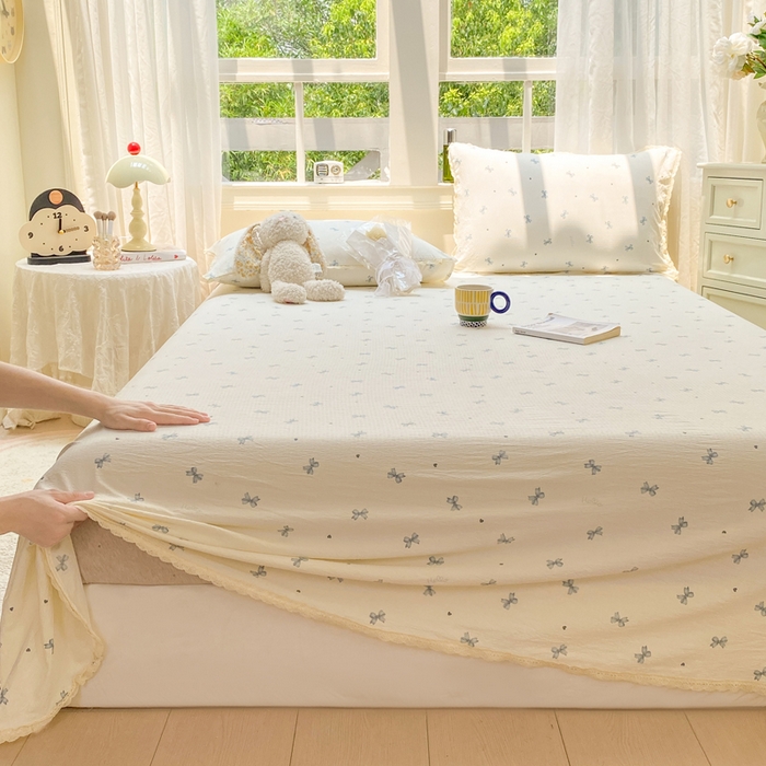 91家纺网 家纺一手货源 找家纺 欧尚 2025新款云感双层纱针织棉印花母婴级超柔裸睡级床单三件套 相思蓝