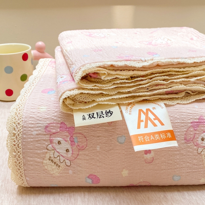 91家纺网 家纺一手货源 找家纺 欧尚 2025新款云感双层纱针织棉印花母婴级超柔裸睡级床单三件套 小美