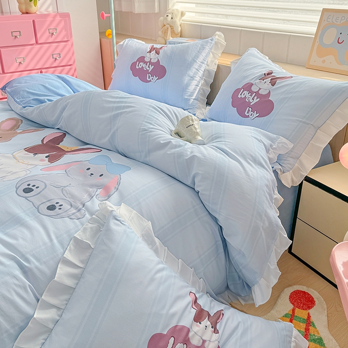 91家纺网 家纺一手货源 找家纺 玉元坊 2025新款卡通纯色全棉纯棉床笠床裙学生床单三四件套基础白花边款 【白花边款式】兔子伙伴