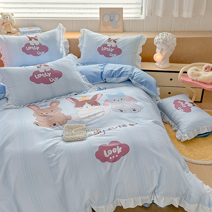 91家纺网 家纺一手货源 找家纺 玉元坊 2025新款卡通纯色全棉纯棉床笠床裙学生床单三四件套基础白花边款 【白花边款式】兔子伙伴