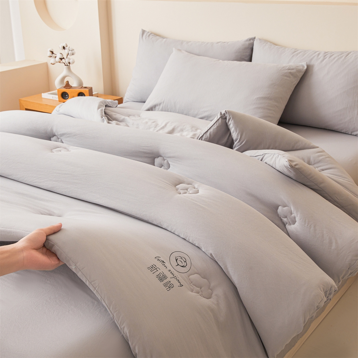 91家纺网 家纺一手货源 找家纺 晓时候 2025新款纯色无印风新疆棉花被冬被春秋被夏被四季被子被芯-常年有货（含买家秀） 浅灰