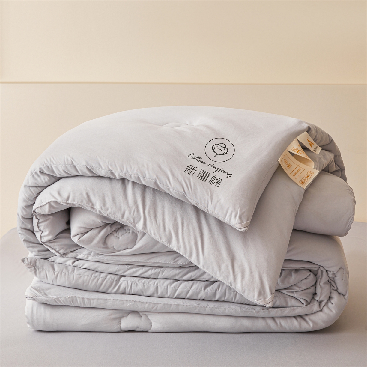 91家纺网 家纺一手货源 找家纺 晓时候 2025新款纯色无印风新疆棉花被冬被春秋被夏被四季被子被芯-常年有货（含买家秀） 浅灰