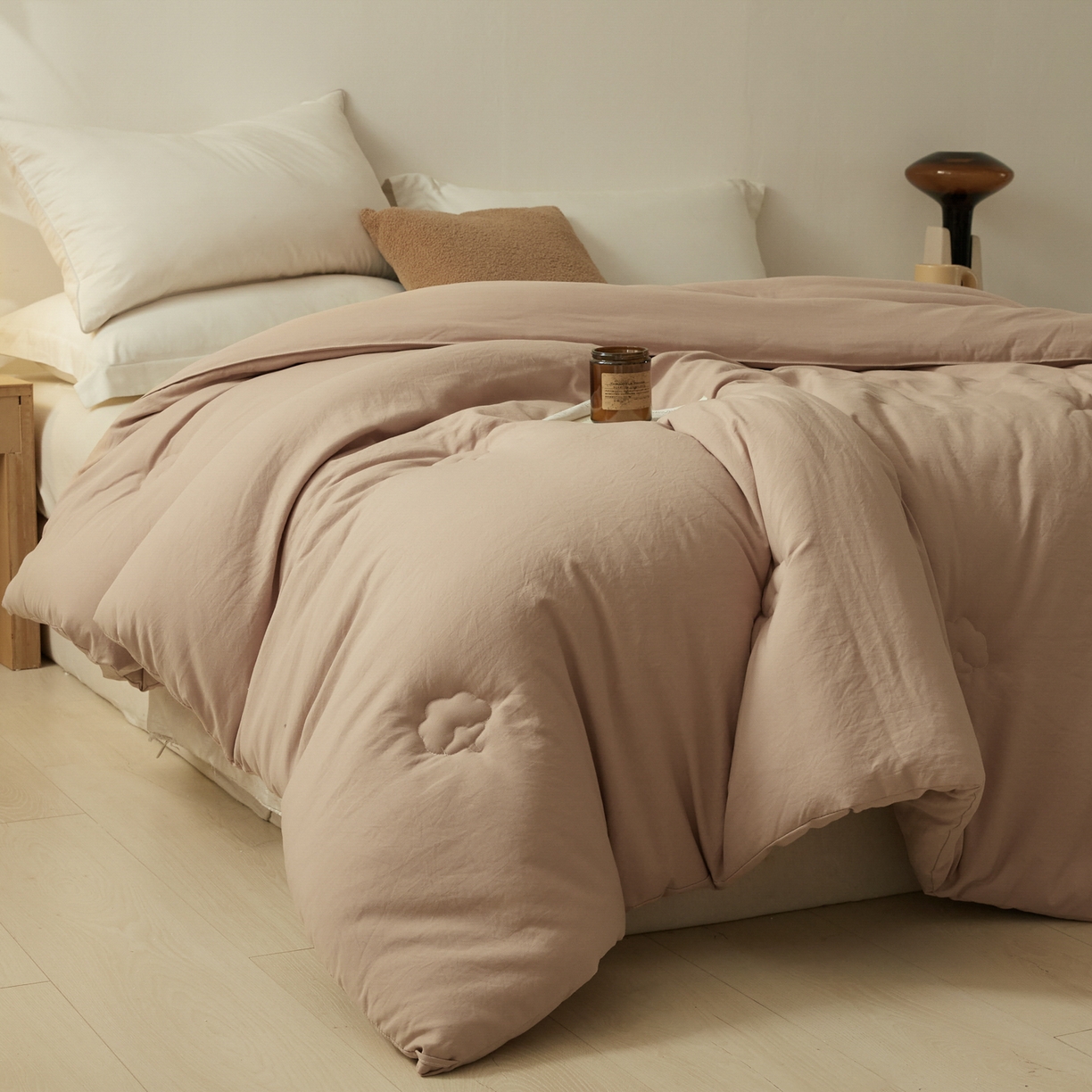 91家纺网 家纺一手货源 找家纺 样样红被业 2025新款A类50%棉花被夏被春秋被冬被四季被子被芯 驼色