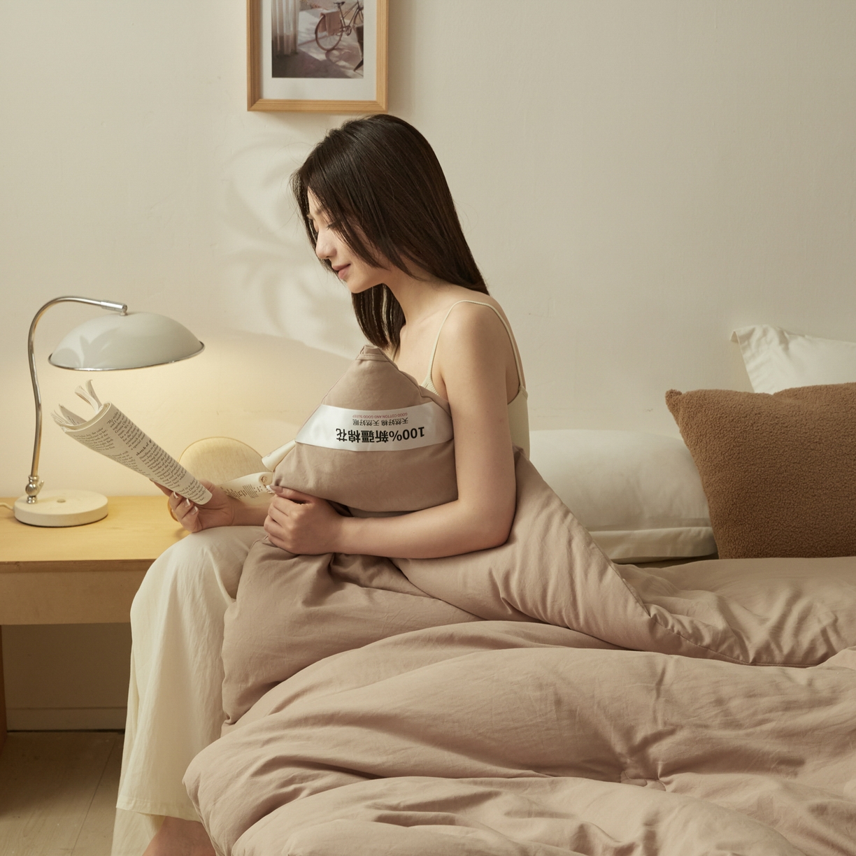 91家纺网 家纺一手货源 找家纺 样样红被业 2025新款A类50%棉花被夏被春秋被冬被四季被子被芯 驼色