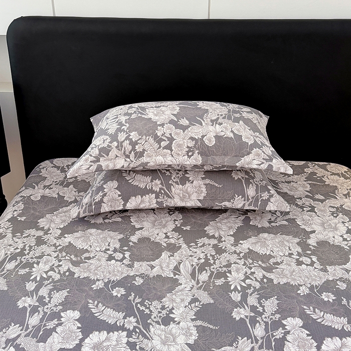 91家纺网 家纺一手货源 找家纺 梦舒羽 2025新款原麻床笠机洗家用防滑透气四季款床罩床垫床单保护套 浮绘花影-白