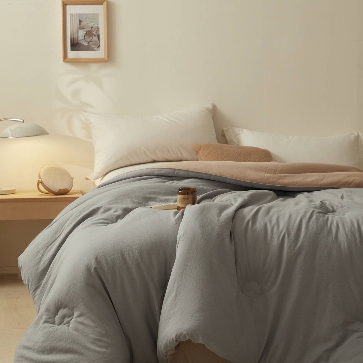 91家纺网 家纺一手货源 找家纺 样样红被业 2025新款A类50%棉花被夏被春秋被冬被四季被子被芯 灰+驼