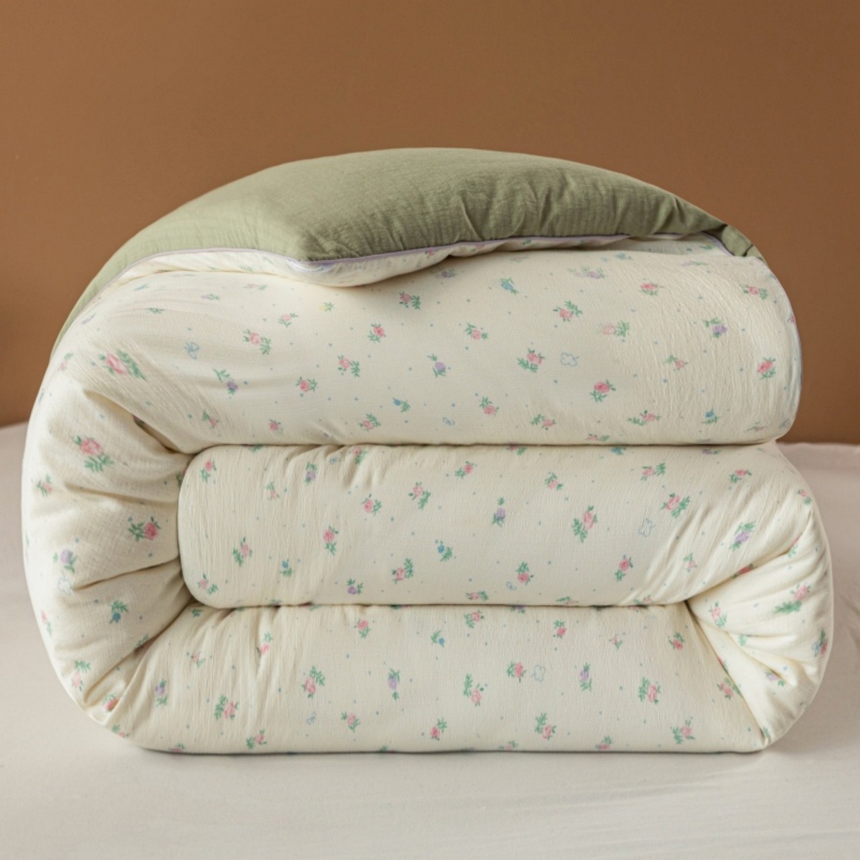 91家纺网 家纺一手货源 找家纺 （总）梦镜家纺 2025新款A类云感双层纱冬被被子被芯买家秀