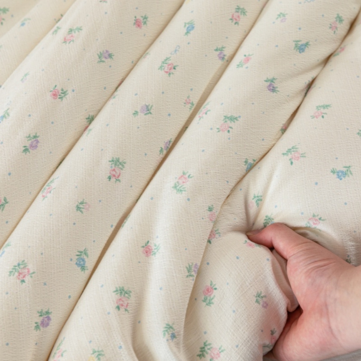 91家纺网 家纺一手货源 找家纺 梦镜家纺 2025新款A类云感双层纱冬被被子被芯买家秀 初恋