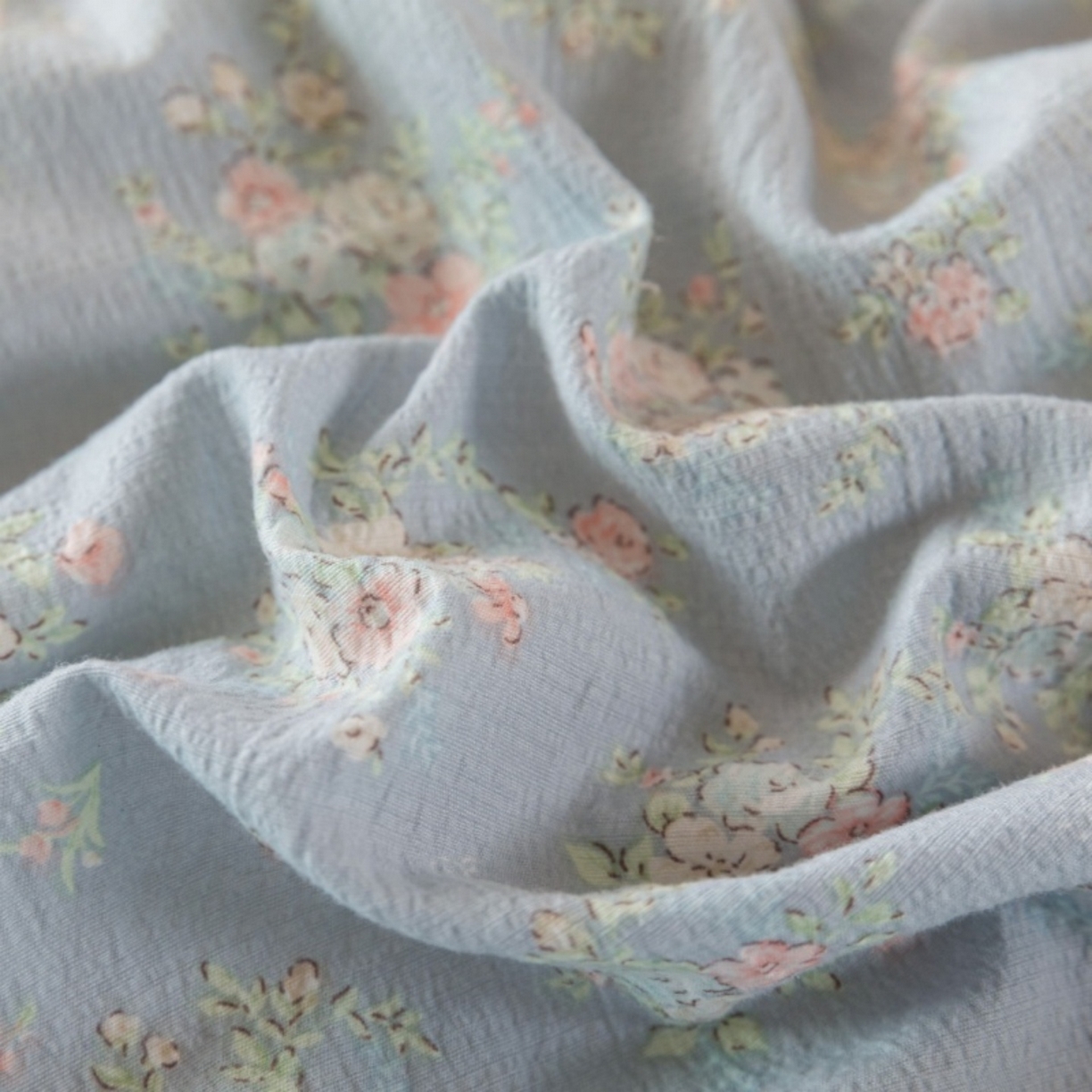 91家纺网 家纺一手货源 找家纺 梦镜家纺 2025新款A类云感双层纱冬被被子被芯买家秀 风轻寄语