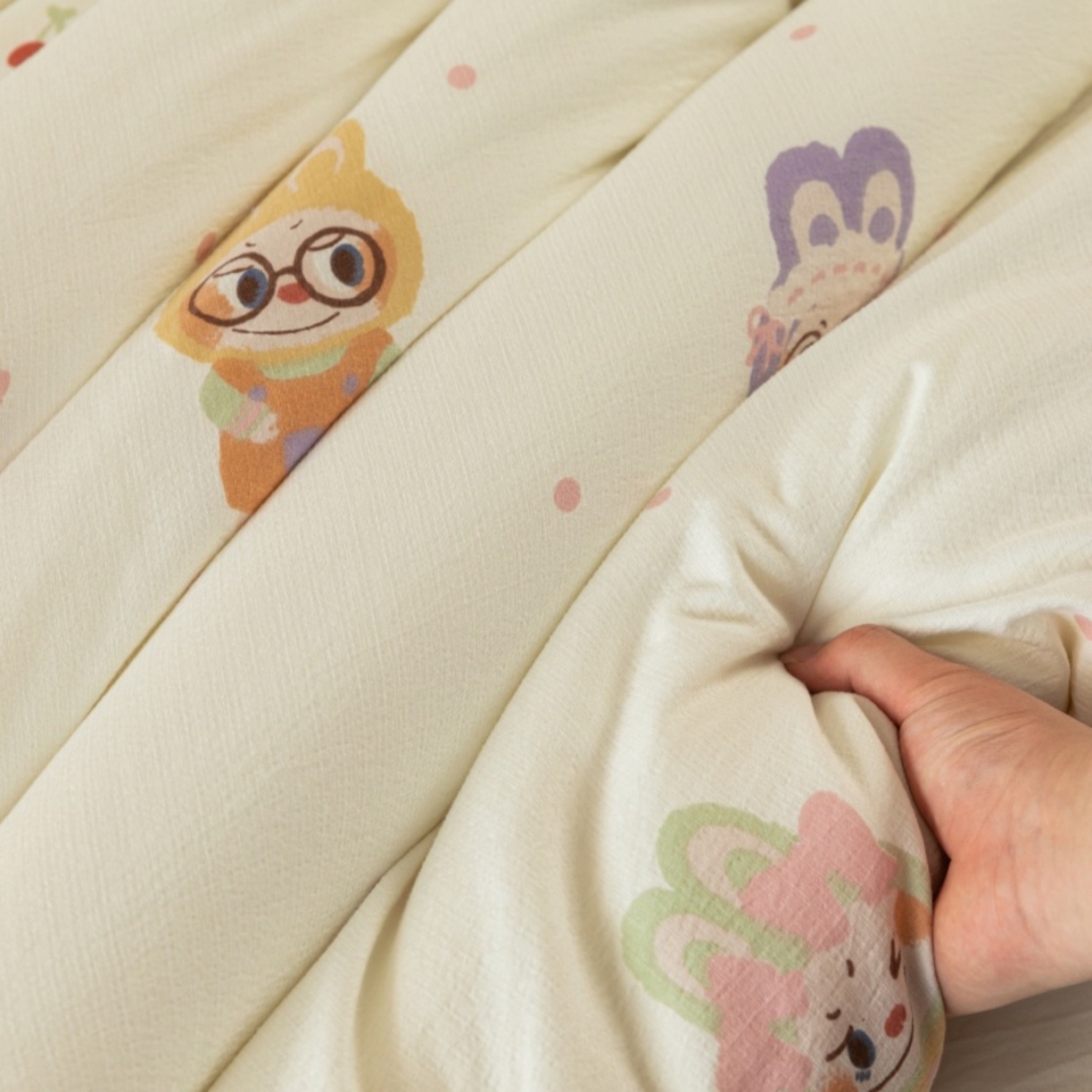 91家纺网 家纺一手货源 找家纺 梦镜家纺 2025新款A类云感双层纱冬被被子被芯买家秀 拉布大王