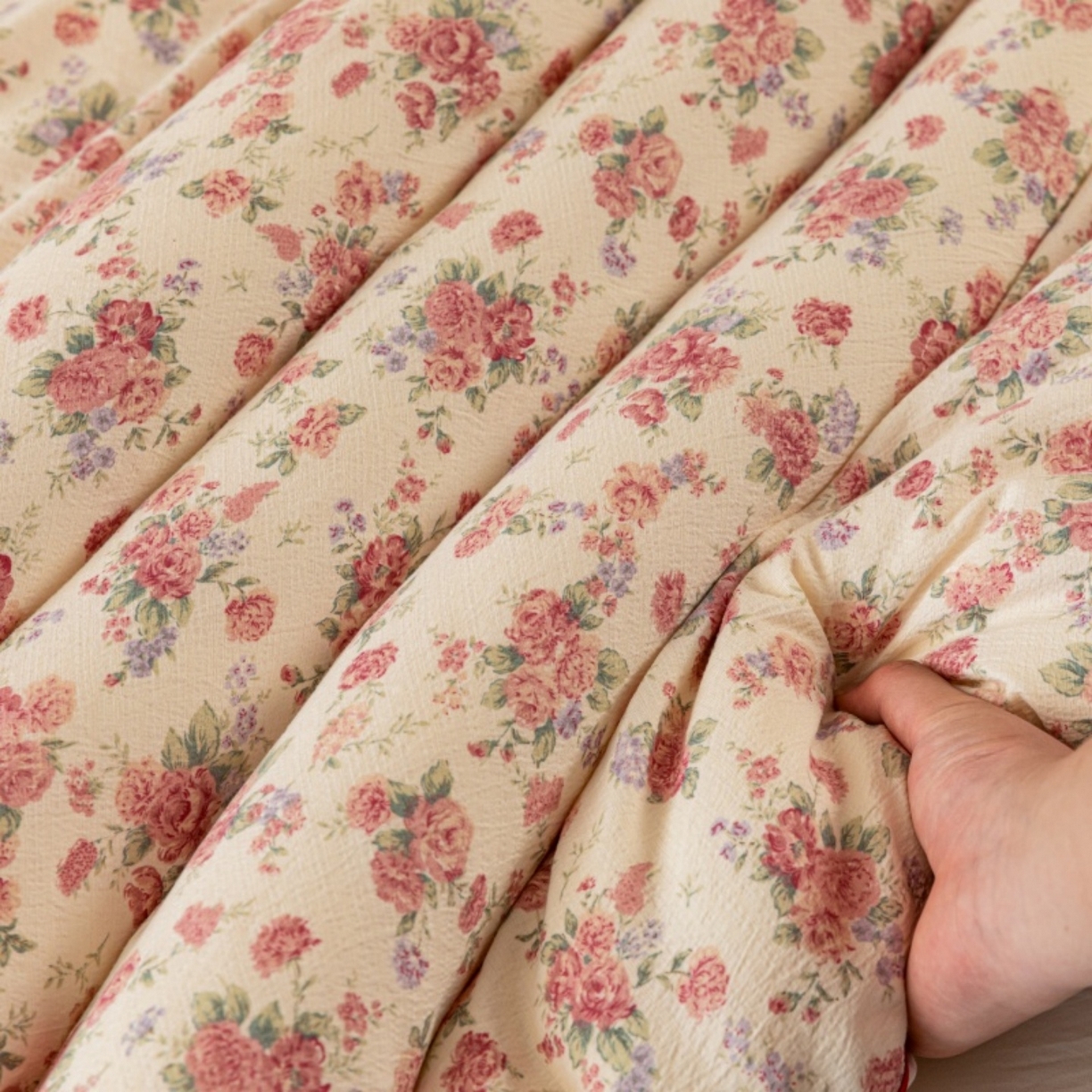 91家纺网 家纺一手货源 找家纺 梦镜家纺 2025新款A类云感双层纱冬被被子被芯买家秀 星眠云野