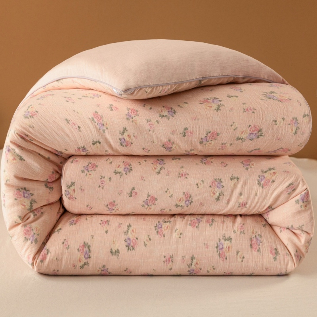 91家纺网 家纺一手货源 找家纺 梦镜家纺 2025新款A类云感双层纱冬被被子被芯买家秀 幽帘