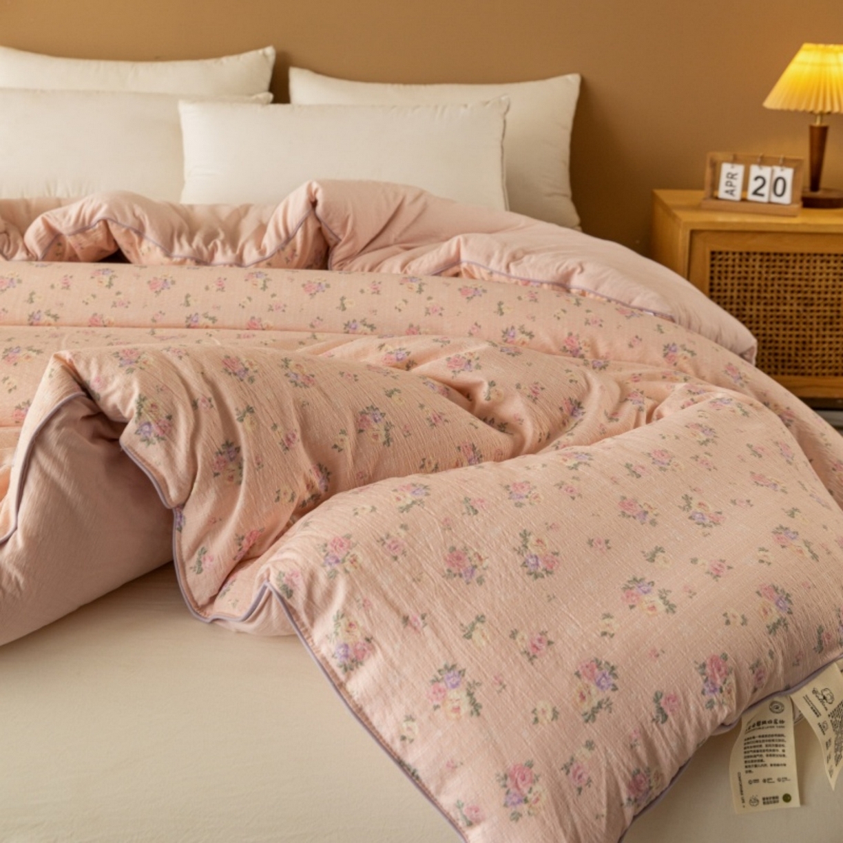 91家纺网 家纺一手货源 找家纺 梦镜家纺 2025新款A类云感双层纱冬被被子被芯买家秀 幽帘