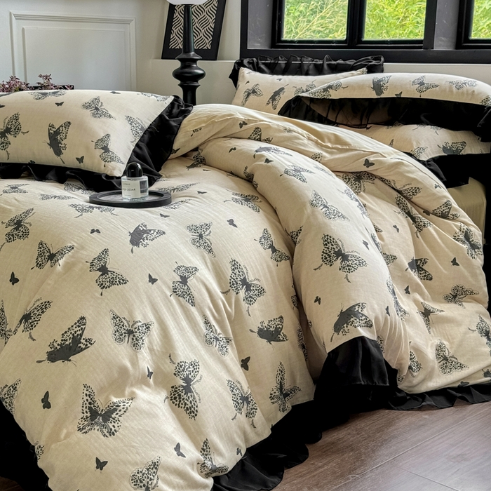 91家纺网 家纺一手货源 找家纺 宅家居 2025新款A类轻法式复古赫本风全棉纯棉有氧双层纱花边四件套黑色韩式花边三件套 蝶影