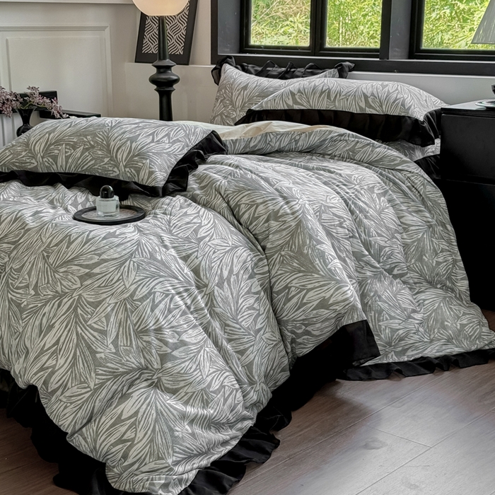 91家纺网 家纺一手货源 找家纺 （总）宅家居 2025新款A类轻法式复古赫本风全棉纯棉有氧双层纱花边四件套黑色韩式花边三件套