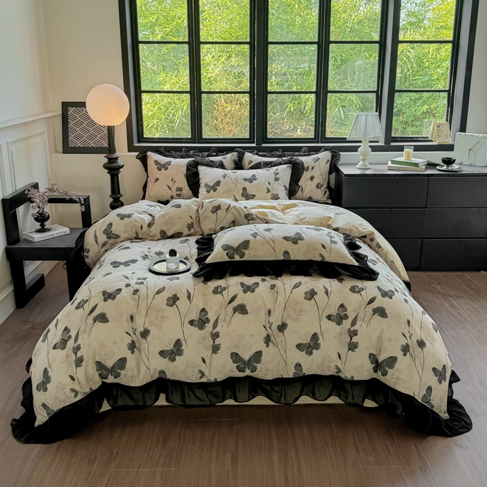 91家纺网 家纺一手货源 找家纺 宅家居 2025新款A类轻法式复古赫本风全棉纯棉有氧双层纱花边四件套黑色韩式花边三件套 蝶梦-奶咖