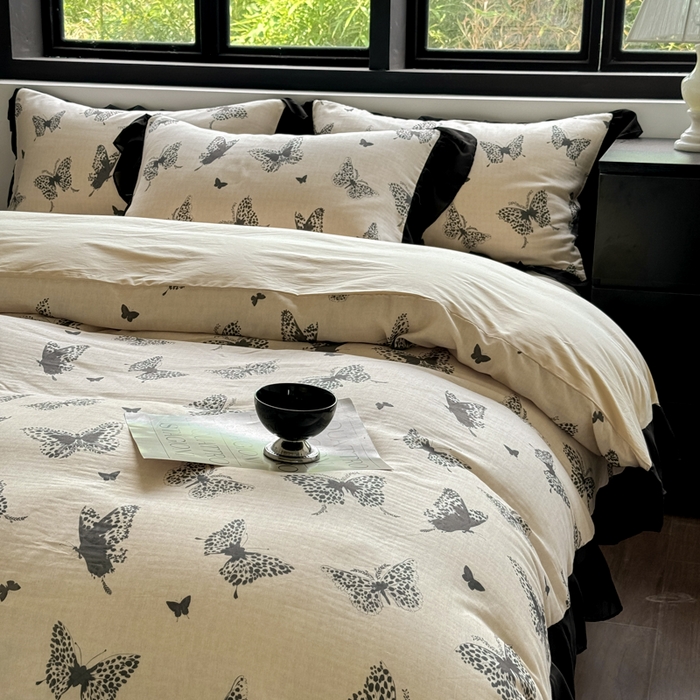 91家纺网 家纺一手货源 找家纺 宅家居 2025新款A类轻法式复古赫本风全棉纯棉有氧双层纱花边四件套黑色韩式花边三件套 蝶影