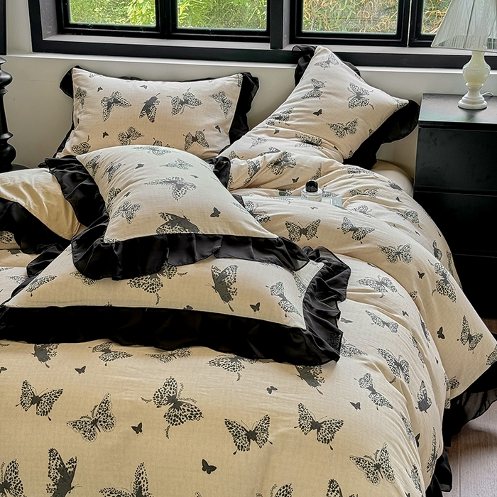 91家纺网 家纺一手货源 找家纺 宅家居 2025新款A类轻法式复古赫本风全棉纯棉有氧双层纱花边四件套黑色韩式花边三件套 蝶影