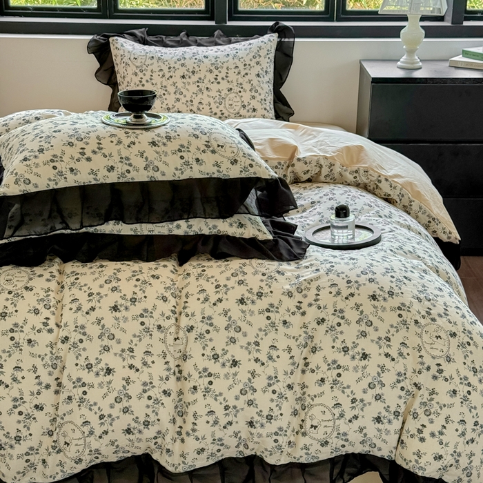 91家纺网 家纺一手货源 找家纺 宅家居 2025新款A类轻法式复古赫本风全棉纯棉有氧双层纱花边四件套黑色韩式花边三件套 花园蜜兔