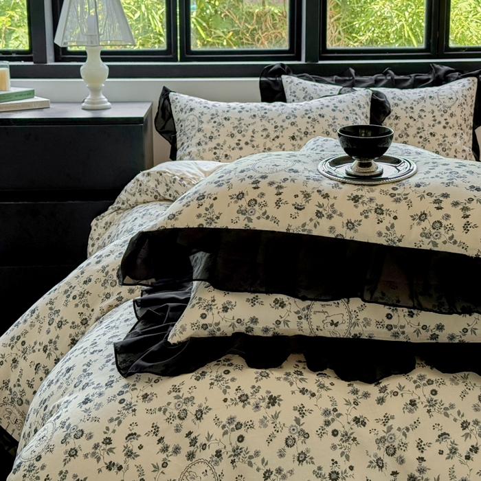 91家纺网 家纺一手货源 找家纺 宅家居 2025新款A类轻法式复古赫本风全棉纯棉有氧双层纱花边四件套黑色韩式花边三件套 花园蜜兔