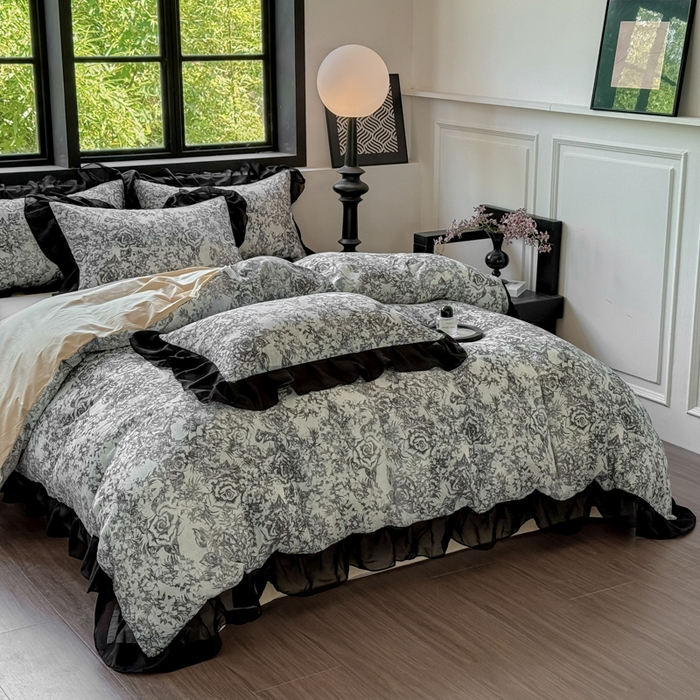 91家纺网 家纺一手货源 找家纺 宅家居 2025新款A类轻法式复古赫本风全棉纯棉有氧双层纱花边四件套黑色韩式花边三件套 莫奈